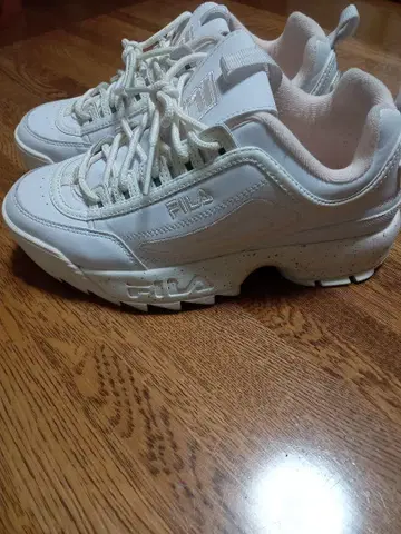 FILA 화이트 스니커즈 통굽 24cm