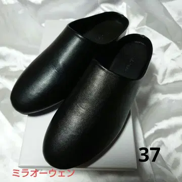 미라 오웬 플랫 클로그 샌들 37