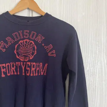 45rpm 빈티지풍 로고 프린트 맨투맨