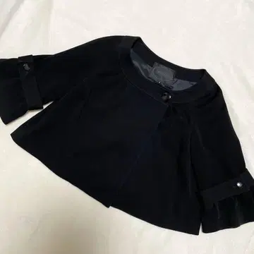[ 새상품급 ] 언타이틀 노카라 플레어 슬리브 자켓 블랙