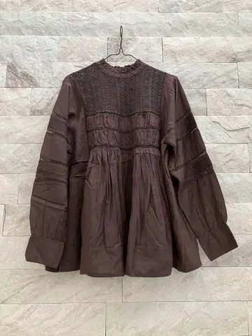 드레 스테리어 DRESSTERIOR 리버 레이스 핀턱 블라우스 38