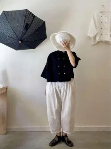 새상품급 nicora decora 더블 버튼 블라우스
