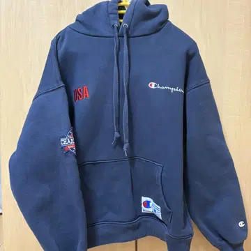 Champion USA 자수 네이비 후드티 M 사이즈