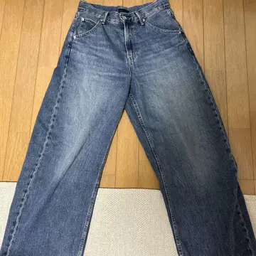 UNIQLO 배기 커브 데님 숏 기장 24