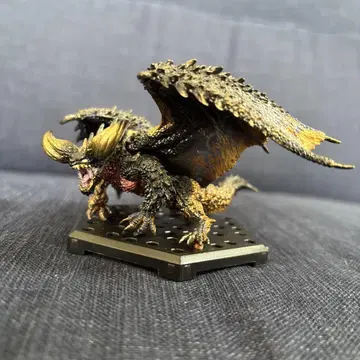 몬스터 헌터 스탠다드 모델 역전왕 넬기간테 피규어