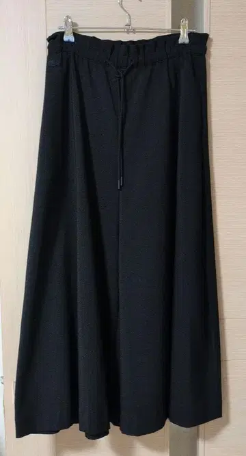 LACOSTE 울 터치 가우초 팬츠 크롭 기장 이지 와이드 팬츠