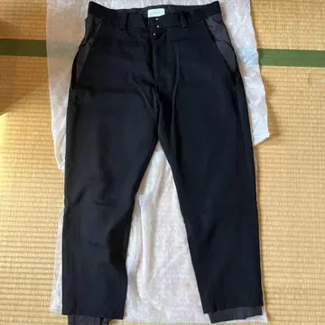 Sise 블랙 레이어드 슬랙스 사이드 포켓 포함
