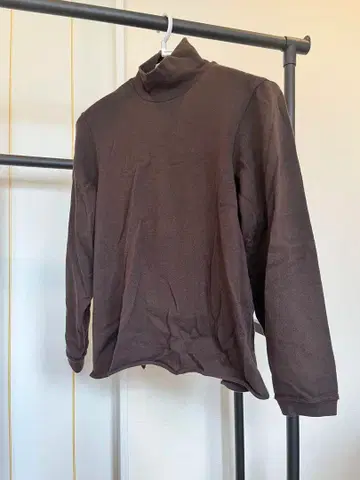 카미엘포트 헤이스 니트 하이넥