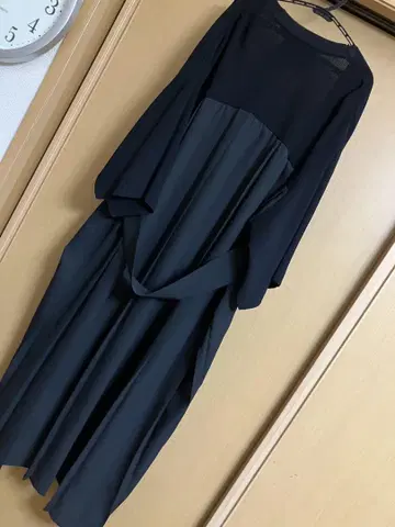 CFM 블랙 긴팔 롱 원피스