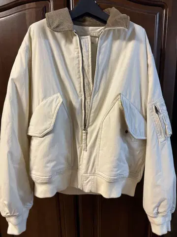 FREAK'S STORE 봄버 자켓 화이트