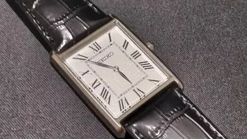 SEIKO SSEH019 렉탱귤러 드레스