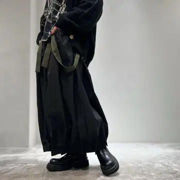 멜란쥬 서스펜더 부착 배럴 스커트
