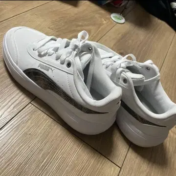 PUMA의 SoftFoam+ 스니커즈