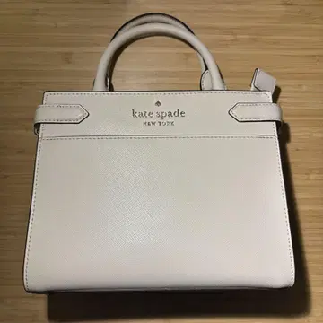 케이트 스페이드 뉴욕 백 화이트