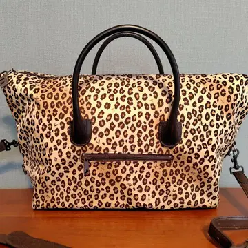 EVEXbyKRIZIA 에베바이아*레오파드 무늬 토트백