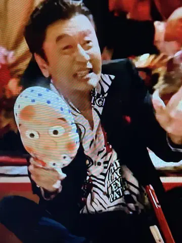새상품 쿠와타 케이스케 착용 반팔 셔츠