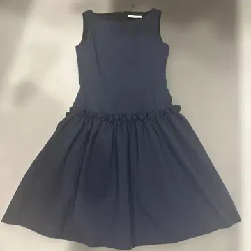 [ 새상품급 ] FOXEY NEW YORK 네이비 슬리브리스 프릴 원피스