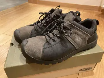 KEEN CITIZEN LOW WP MAGNET/BLACK 25.5