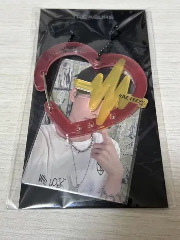 TREASURE LOVE PULSE 카라비너 트레이딩 카드 포함