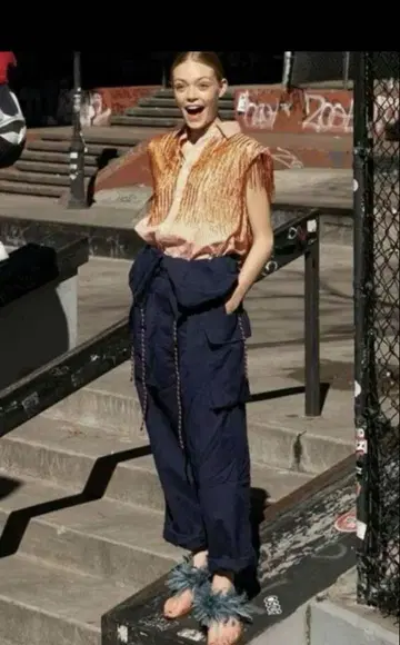 새상품급 ] DRIES VAN OTEN 비즈 프린지 슬리브리스 스트라이프