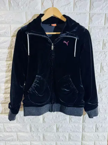 푸마 벨로아 긴팔 자켓 M 블랙 계열