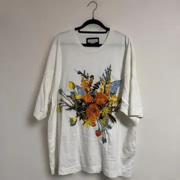 자수 T셔츠