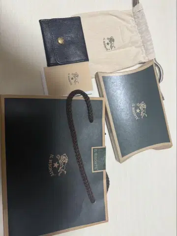 IL BISONTE 블랙 코인 케이스