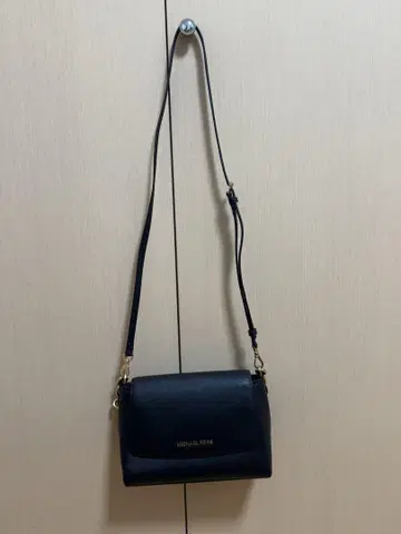 MICHAEL KORS 블랙 숄더백