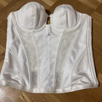 유미 카츠라 화이트 코르셋 브라이덜 이너