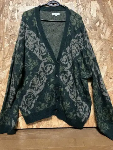 빔스 꽃무늬 패턴 니트 가디건 L 사이즈