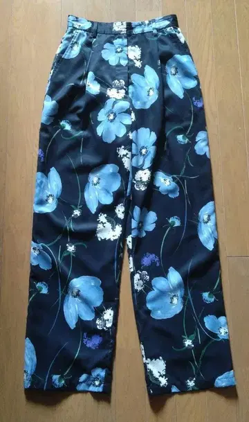 CLANE MULTICOLORED FLOWER WIDE PANTS
