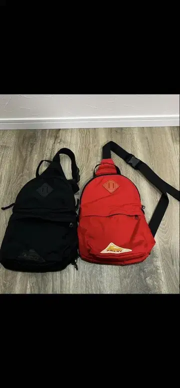 KELTY 블랙 빨간색 숄더백 2개 세트