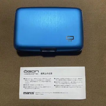 OGON-DESIGNS 오곤 메탈릭 블루 카드 케이스.