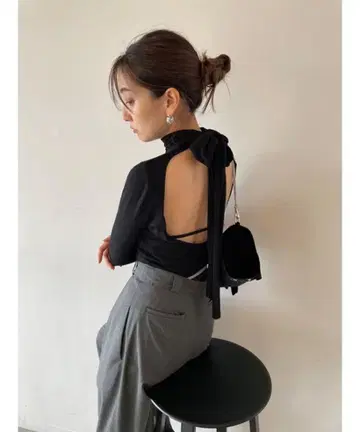 SNIDEL 백 오픈 시어 니트 풀오버