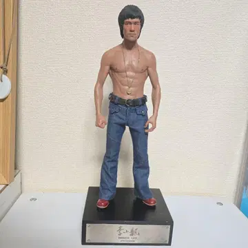 브루스 리 피규어