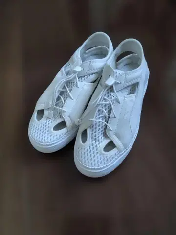 새상품급 PUMA 여성용 스니커즈 샌들 화이트 통굽