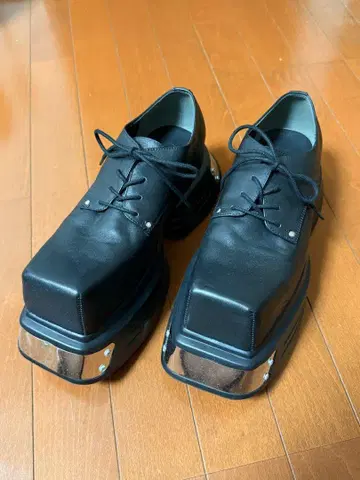 GRANCY Metal Plate Leather Shoes