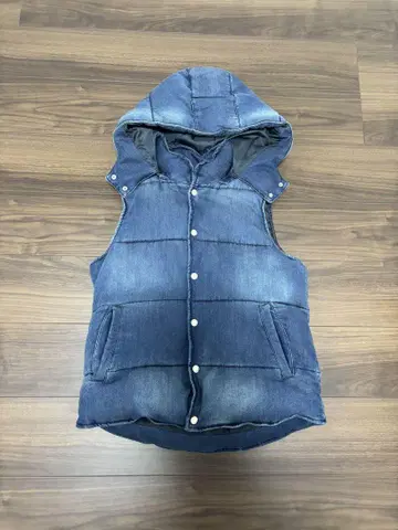 AZUL 데님 블루 후드 부착 다운 베스트