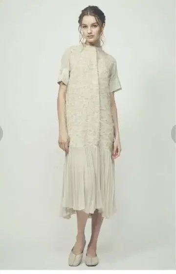 PRIVEVE 새상품급 THE 3D JACQUARD DRESS