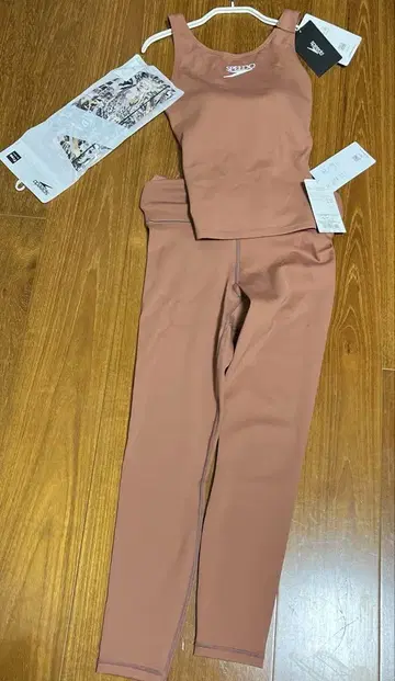 Speedo 애프리콧 베이지 마이 컴피 셋업 수륙양용 M