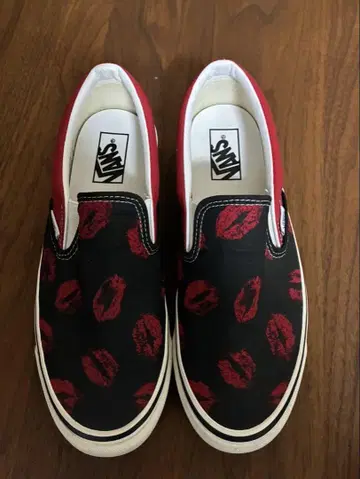 [ 새상품급 ] VANS 슬립온 아나하임 키스마크 26.5cm