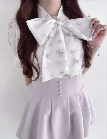 evelyn 오리지널 리본 무늬 블라우스