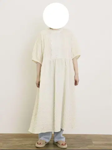 플라켓 레이스 절개 원피스