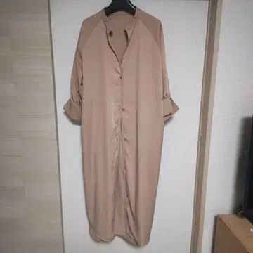베이지 롱 셔츠 원피스