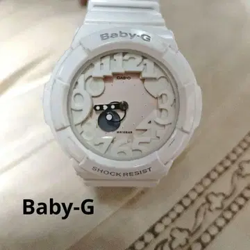 Baby-G 화이트 손목시계 새상품급 배터리 방전