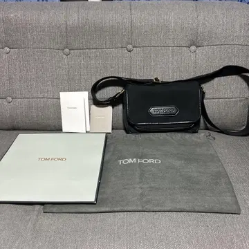*TOM FORD* 나일론 x 가죽 메신저 숄더백