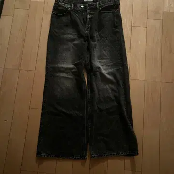 [새상품급] 블랙 와이드 데님