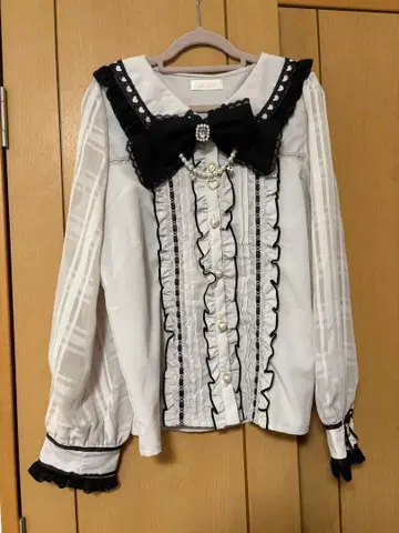 LIZLISA 긴팔 블라우스