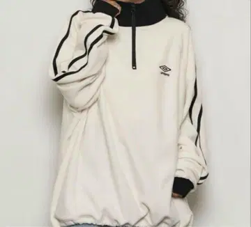 UMBRO publex 별주 원포인트 로고 자수 하프 지퍼 플리스