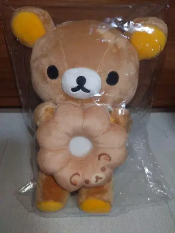 리락쿠마 콜라보 미스터도넛 봉제 인형